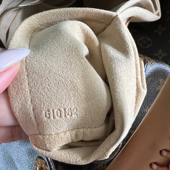 Louis Vuitton Artsy - Picture 6 of 8